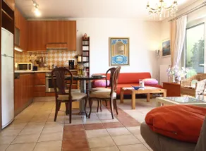 Olga's sunny home in Athens Riviera - Image 2