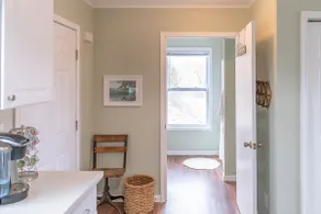 Cozy Modern Guesthouse Near Virginia Tech - Image 2