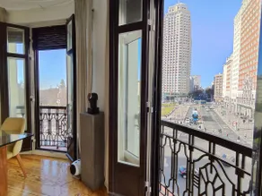 Spectacular views with terraces on Gran Vía 5 - Image 4