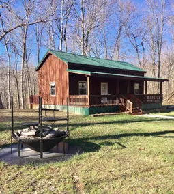 Cabin on 100 Secluded Acres in Hocking Hills - Image 2