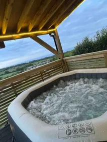 Angies Den - hot tub & views - Image 4