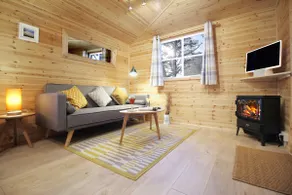 Scandi Cabin On A Hill, With Stunning Views Across Cornwall - Image 5