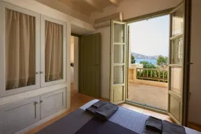 Ochre Dream, Beach front & Sunset villa Naousa - Image 3