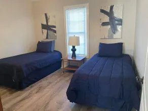 The Cozy Cottage - Image 2