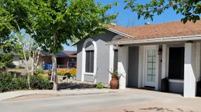 Beautiful Cozy 3 BR and 2 Baths Home in Arizona - Image 2