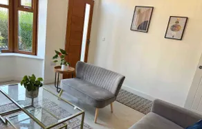 Sheffield 3-bedroom house with free street parking - Image 4