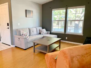 WanderLostDavis - Charming 2bd/2ba with Yard - Image 4