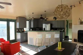 Charming modern adobe with lovely mountain views! - Image 2