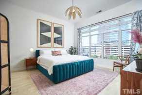 Heart of Downtown Penthouse w/FREE Parking! - Image 3