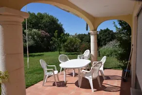 Maisonette in property with pool - Image 4