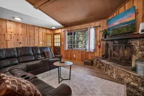 2BD/1B Apt Walking Distance to Snow Summit - Image 3