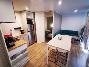 2-bedroom cottage on a campsite - Image 5