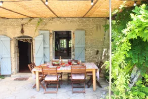 Barn- och husdjursvänligt stengård med privat pool på 2 tunnland - Image 4