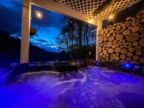 100 Acre Suite w/ Hot Tub & Fiber Internet. Skiing - Image 2