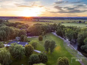 River Front 1 Bedroom Suite on Boise River! 5 Acres - Image 2