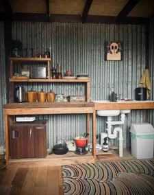 Hobart Hills Homespun Cabin - Image 4