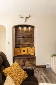 Luxury Somerset Townhouse w/ Fire Pit - Image 4