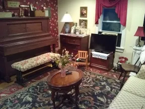 Granny's - no extra cleaning fees - Image 5