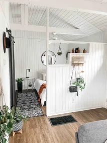 Boho Burgh Cottage with full kitchen/clawfoot tub - Image 3