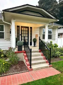 Centrally located, family and furry friendly fun! - Image 3