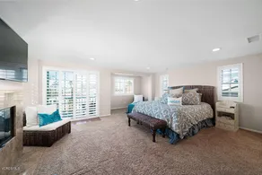 Steps to Sand! 4Bed/4Bath Home, Ocean View Deck - Image 5