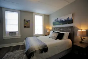 Manitou Apartment 2A - Image 4