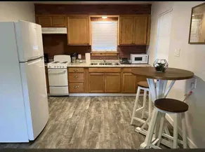 Apt #4/10 from Refineries - Image 4