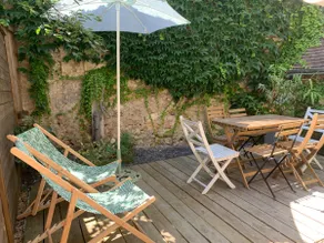 Between castles and vineyards, on the banks of the Loire - Image 2