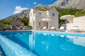 Villa Roko a luxury villa in Tucepi, heated pool - Image 2