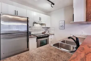Air Conditioned Lady MacDonald View Townhouse - Downtown Canmore - Image 5