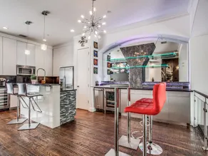 Driem house- Award Winning - 1 minute to shops - Image 2