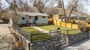 The Hill House • 2 Comfy King Beds, Walk to Main! - Image 3
