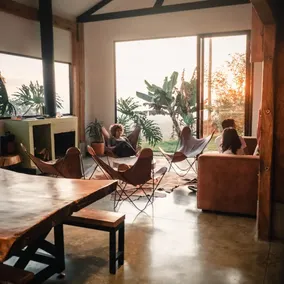 Country house with campfire and nature in Filandia - Image 4