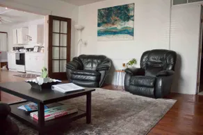 Downtown Marine City Private Apartment - Image 2