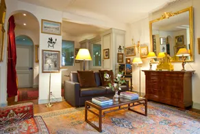 Luxury, Calm & Pleasure in 915 sqf. - Image 3