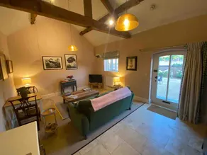Boutique escape close to Lichfield - Image 3