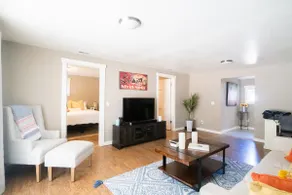 Palisades Cottage - Image 4
