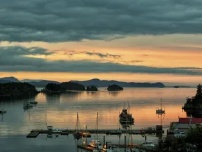 Beautiful 2 bdrm Apartment on Salt Spring Island - Image 4