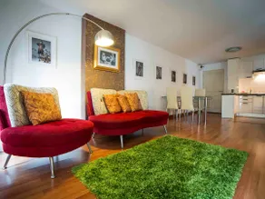 2BR-Airy,Cosy in Thai Neighbourhood - Image 5