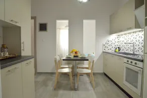 ALISAHNI APARTMENT - Image 2