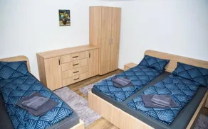 MATT'S House - Image 4