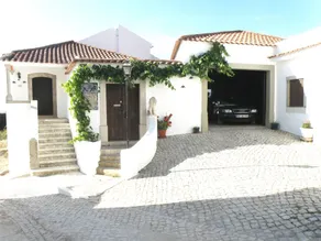 Villa with pool in the hills 70 km - Image 2