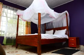 Serian Vacation House - Image 3