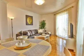 Apartment Gala with balcony and private parking - Image 3