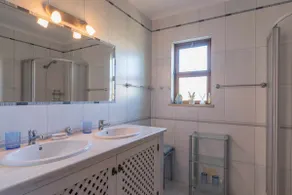 Villa con 3 camere da letto con vista mare e piscina privata - Image 2