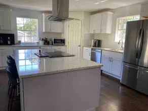Spacious family home in quiet wooded neighborhood - Image 3