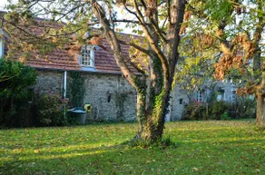 La Tirelière, Seaside Farmhouse with Garden - Image 2