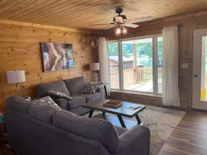 Pleasant View - A brand new riverfront getaway! - Image 5