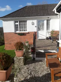 Private apartment, parking, sea and country views - Image 5