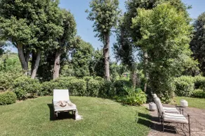 Le Camelie Suite. Belle Époque Rural Retreat in Siena - Image 3